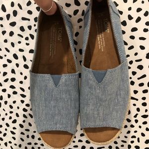 BRAND NEW - NEVER WORN TOMS